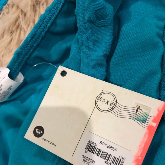 Brand new Roxy bikini size medium top and bottoms - Picture 3 of 3